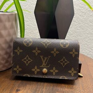Louis Vuitton Brown Monogram Wallet Iconic Design